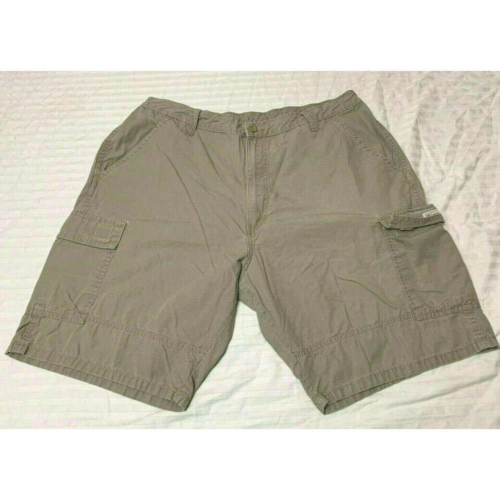 WRANGLER MENS COTTON CARGO SHORTS SIZE 38